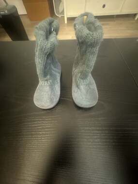 Toddler Kids Grey Cable Knit Button Suede Winter Boots Size 8